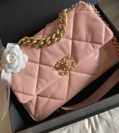 chanel 19 handbag pink